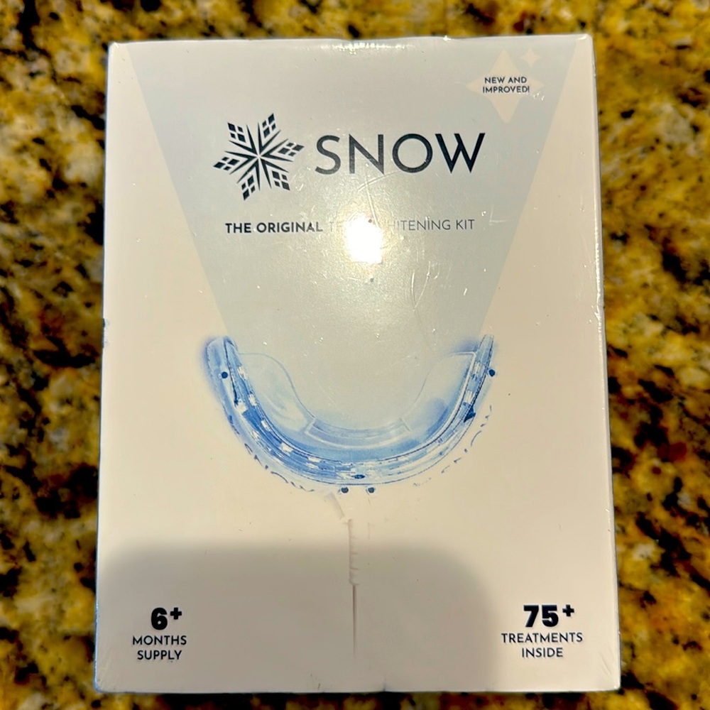 Snow the original teeth whitening Kit new in sealed box